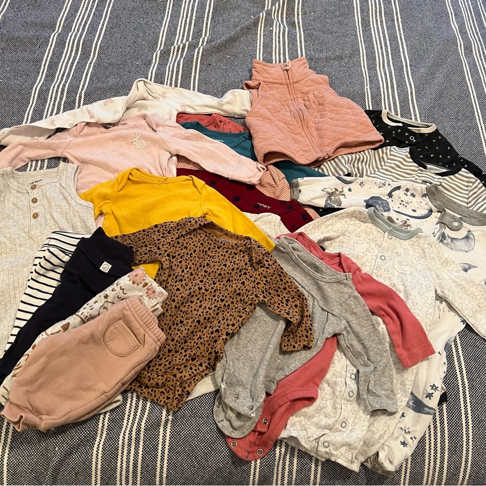 BUNDLE/LOT Baby Girls clothes!